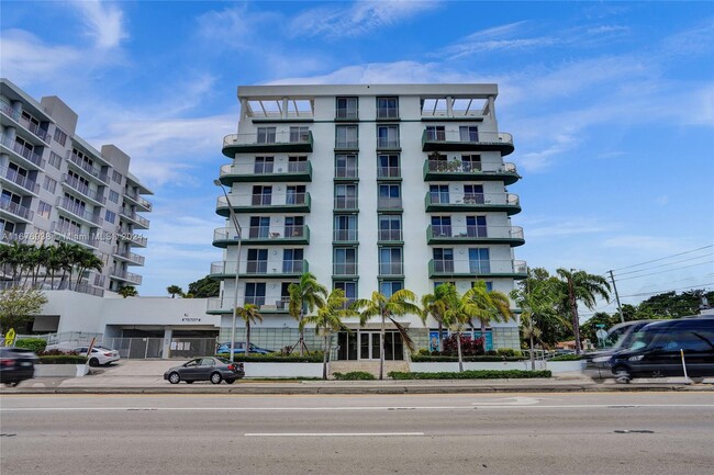 2550 SW 27th Ave in Miami, FL - Building Photo - Building Photo