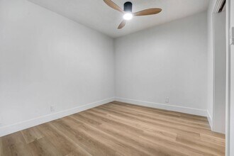 7941 Selma in Los Angeles, CA - Building Photo - Building Photo