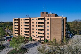 Town North Tower in Pittsburgh, PA - Building Photo