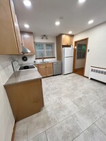 407 Lowell Ave, Unit 2 Apartamentos