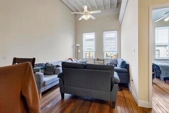 1145 E Main St in Radford, VA - Building Photo - Building Photo