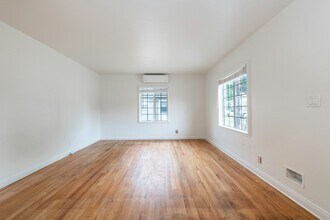 5058 Colfax Ave in Los Angeles, CA - Building Photo - Building Photo
