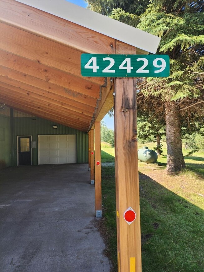 42429 Holt Rnch Ln in Ronan, MT - Building Photo - Building Photo