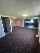2320 E Enterprise St in Grandview, IL - Building Photo - Building Photo