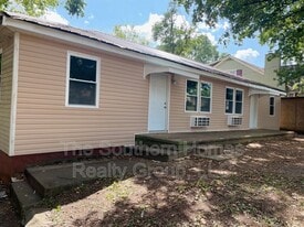 303 S Oak St in Sweetwater, TN - Building Photo