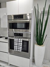 106 SE 4th Ave in Hialeah, FL - Building Photo - Building Photo