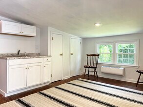 224 Virginia Ave, Unit B in Williamsburg, VA - Building Photo - Building Photo