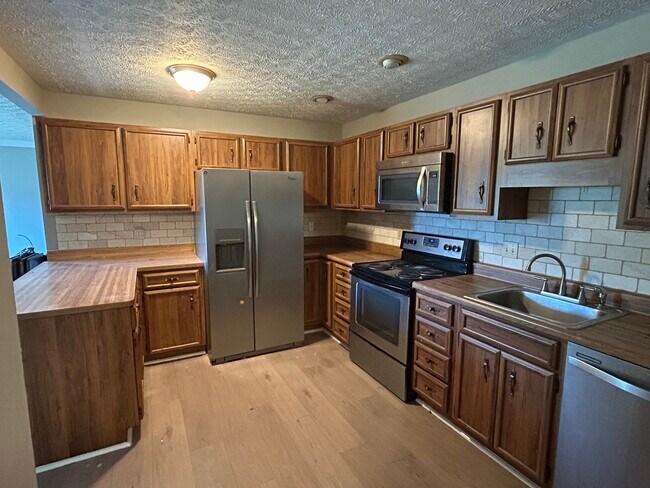 6601 Hearne Rd in Cincinnati, OH - Building Photo - Building Photo
