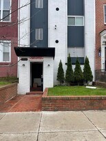 1911 W Baltimore St in Baltimore, MD - Building Photo