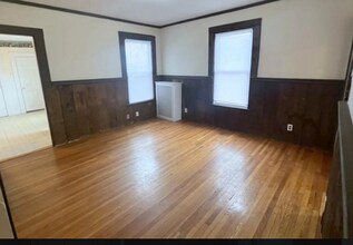 543 Broadway, Unit 2 in Somerville, MA - Building Photo - Building Photo