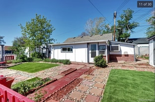 2401 W Jewell Ave in Denver, CO - Building Photo