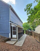 315 Old Preston Ct in Alpharetta, GA - Building Photo