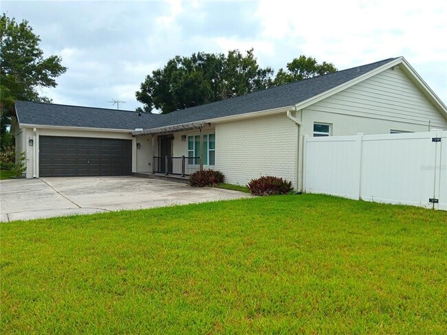 1929 Arvis Cir E