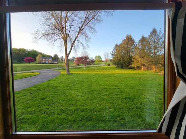 4052 Quail Rdg in Cortland, NY - Building Photo - Building Photo