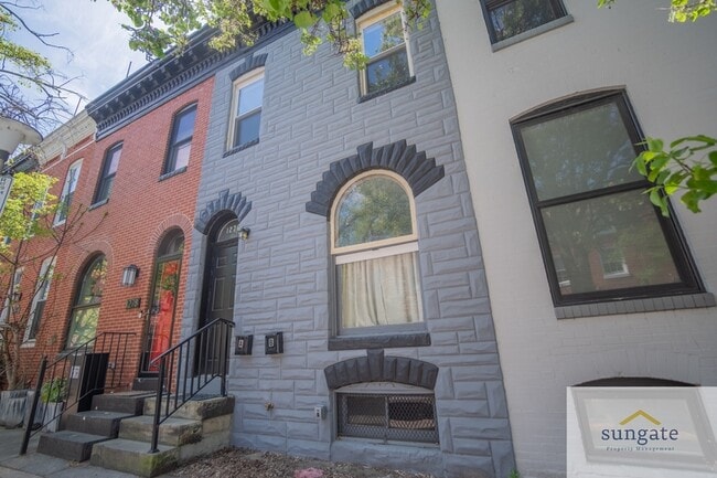 property at 1276 Riverside Ave