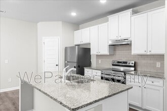 206 Vickery Ln in Calhoun, GA - Building Photo - Building Photo