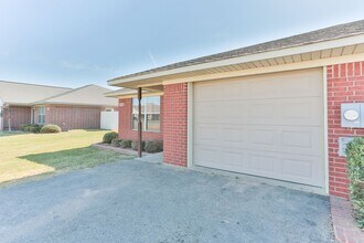 16131 Rolling Meadows Dr in Lindale, TX - Building Photo - Building Photo