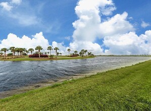 10792 Tarflower Dr, Unit 102 in Venice, FL - Building Photo - Building Photo