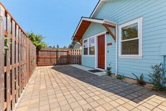 4030 SE 62nd Ave in Portland, OR - Building Photo - Building Photo