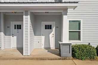 146 N Sand Palm Rd in Freeport, FL - Foto de edificio - Building Photo