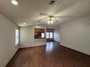 10305 Plymouth Ct in Oklahoma City, OK - Building Photo - Building Photo