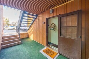 240 E 400 N, Unit 16 in Logan, UT - Building Photo