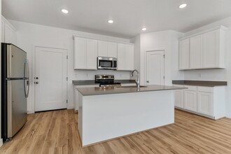 The Park Townhomes in Layton, UT - Building Photo - Building Photo