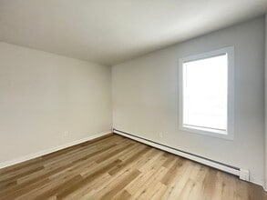 124 Beech St in Manchester, NH - Building Photo - Building Photo