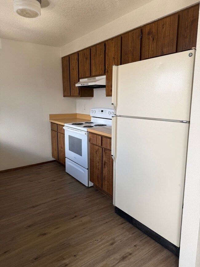 225 NW 12th St in Pendleton, OR - Building Photo - Building Photo