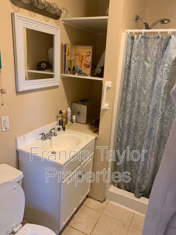 property at 1514 S Stage Coach Ln