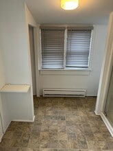 2718 E County Line Rd in Ardmore, PA - Building Photo - Building Photo