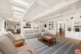 521 Spoleto Dr in Los Angeles, CA - Building Photo - Building Photo