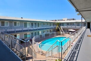 Caribe in Bellflower, CA - Building Photo