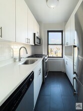 5 AVENUE in New York, NY - Building Photo - Building Photo