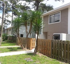 2125 SW 39th Way in Gainesville, FL - Building Photo - Building Photo