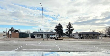 1404 & 1420 Rodeo Rd in North Platte, NE - Building Photo - Primary Photo