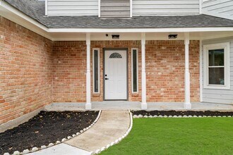 11923 Pondwood Dr in Cypress, TX - Foto de edificio - Building Photo
