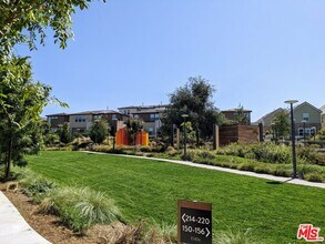156 Chorus in Irvine, CA - Building Photo - Building Photo