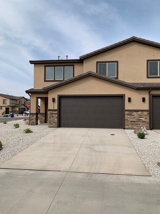 520 W 540 N in Hurricane, UT - Building Photo
