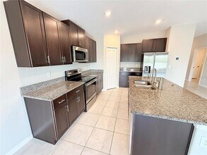 15610 Charr Island St in Sun City Center, FL - Building Photo - Building Photo