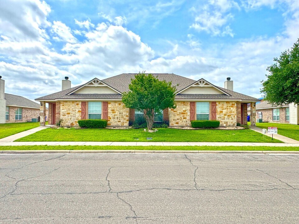 9836 Salem Way in Waco, TX - Building Photo