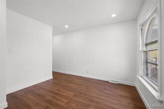 4936 Shaw Ave in St. Louis, MO - Building Photo - Building Photo