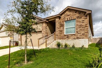 14031 Southton Basin in San Antonio, TX - Building Photo - Building Photo