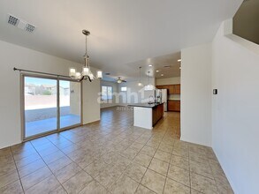 683 N Nestled Hummingbird Ln E in Sahuarita, AZ - Building Photo - Building Photo