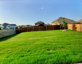900 Robin Rd in Celina, TX - Building Photo - Building Photo