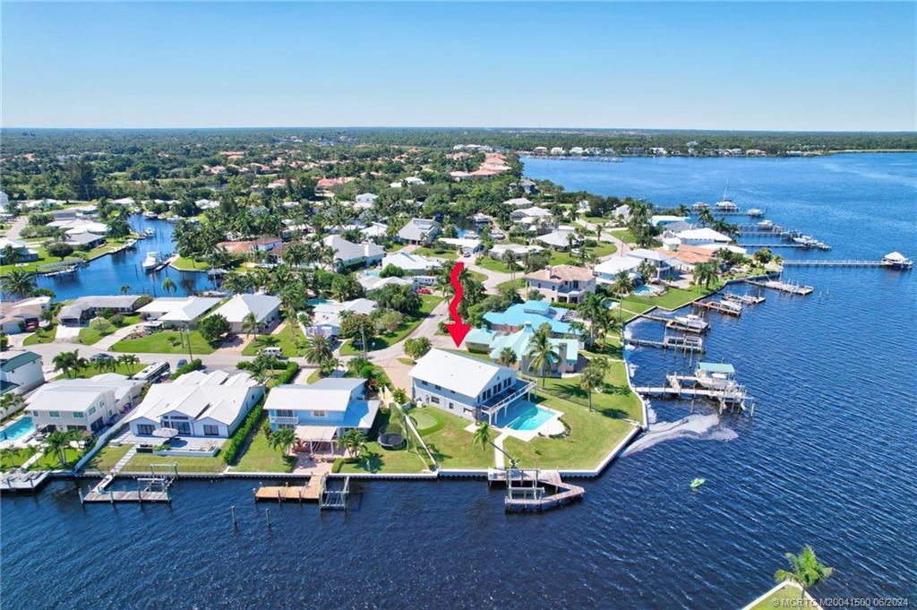 26 SW Riverway Blvd in Palm City, FL - Foto de edificio