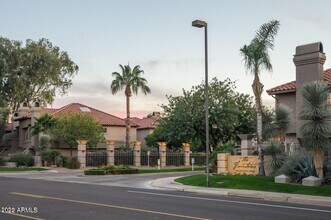 10017 E Mountain View Rd in Scottsdale, AZ - Building Photo - Building Photo