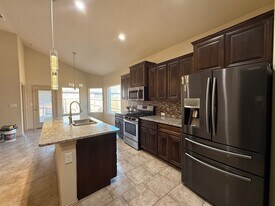 619 Victory Pkwy in Midland, TX - Building Photo