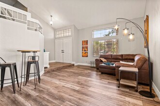 34 Stone Cress Dr in Henderson, NV - Building Photo - Building Photo