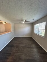 413 Village Ln in Springdale, AR - Building Photo - Building Photo